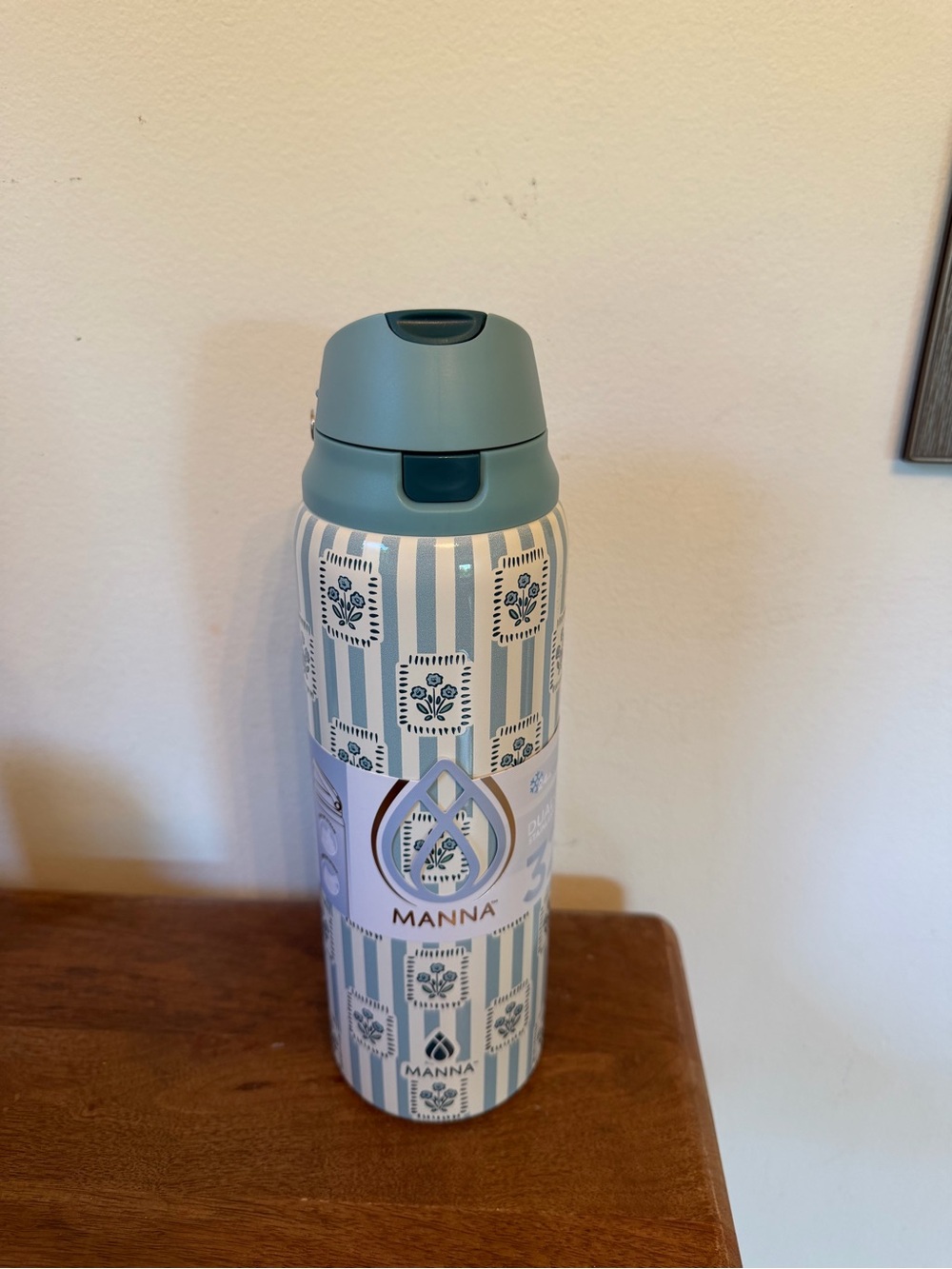 Manna Dual-Action 32oz Stainless Steel Bottle